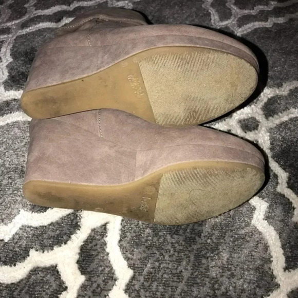Sz 7.5 cuffed wedge bootie  - Picture 4 of 4